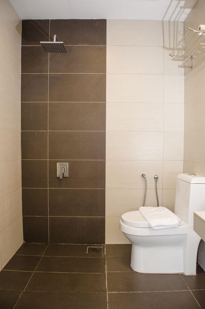 Hotel 1 Orange Sungai Buloh
