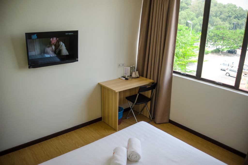 1 Orange Hotel Sungai Buloh