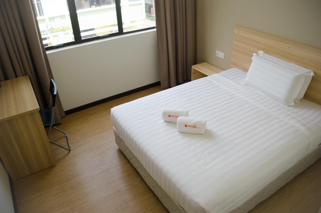 1 Orange Hotel 3*
