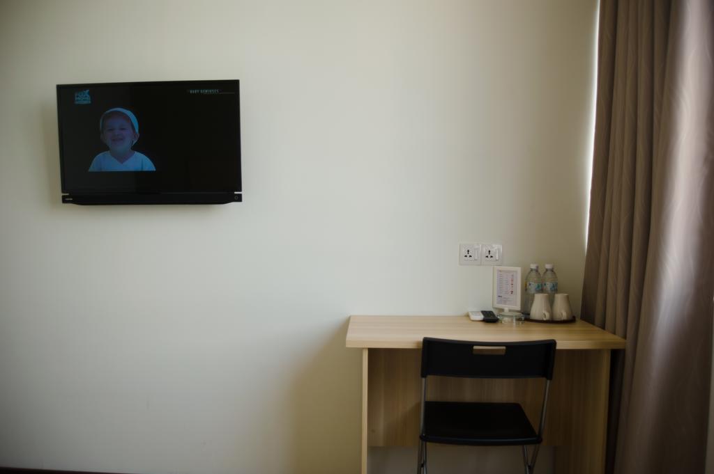 1 Orange Hotel 3*